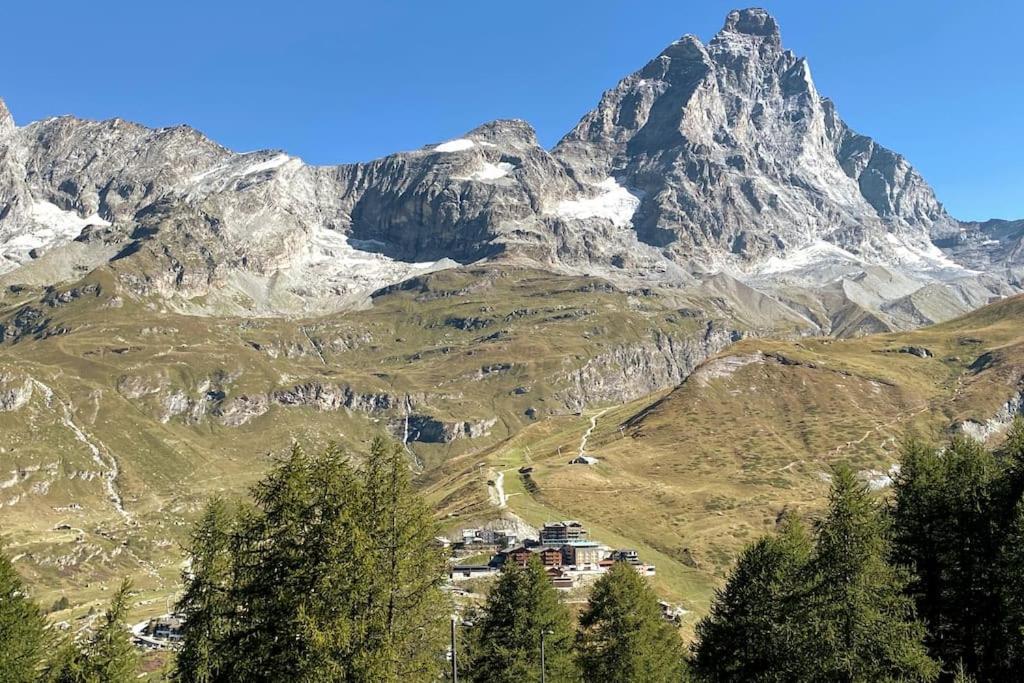 Incantevole Appartamento Stile Chalet Breuil Cervinia Exterior foto