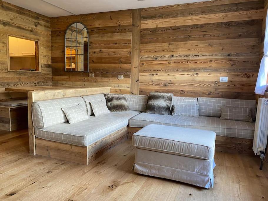 Incantevole Appartamento Stile Chalet Breuil Cervinia Exterior foto