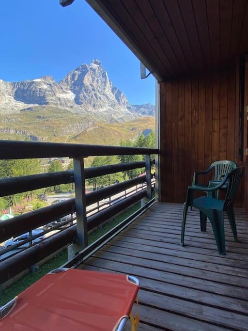 Incantevole Appartamento Stile Chalet Breuil Cervinia Exterior foto