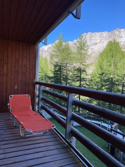 Incantevole Appartamento Stile Chalet Breuil Cervinia Exterior foto