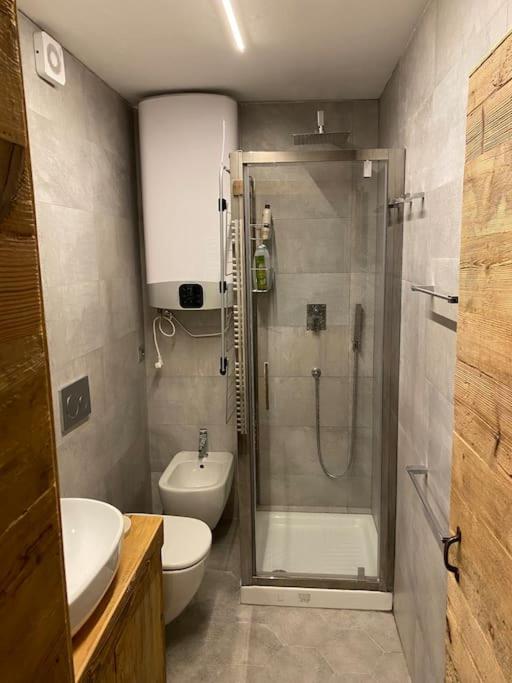 Incantevole Appartamento Stile Chalet Breuil Cervinia Exterior foto